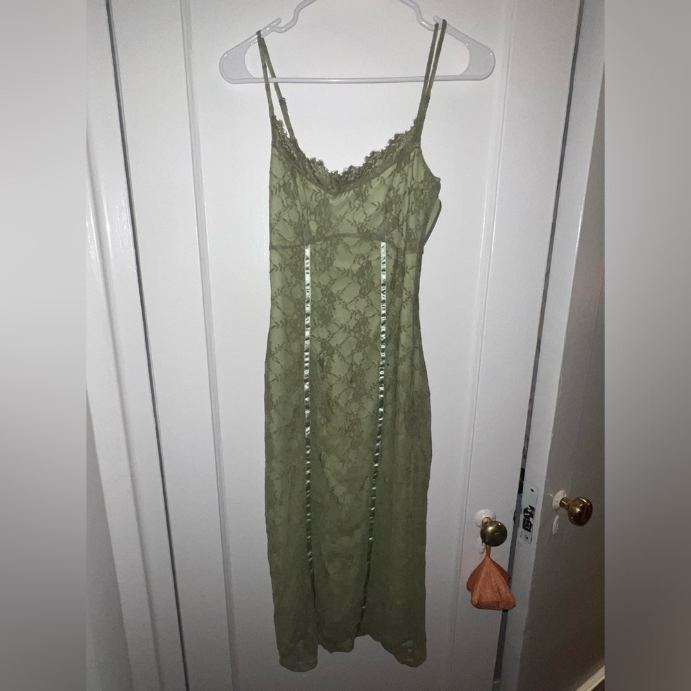 Urban outfitters lace midi dress NWT